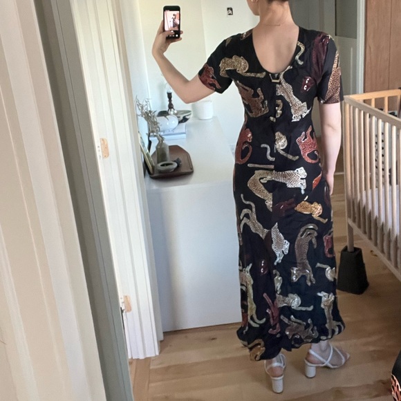 Silk Laundry short sleeve bias dress - Jaguar print - Picture 4 of 8
